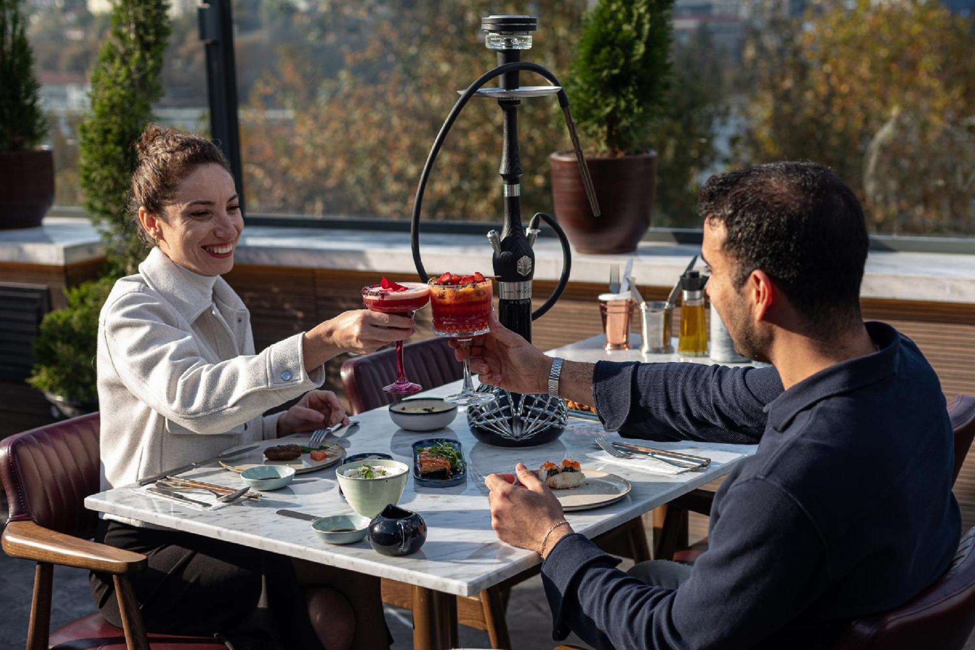 Stayso The House Hotel イスタンブール エクステリア 写真 Hookah in a restaurant