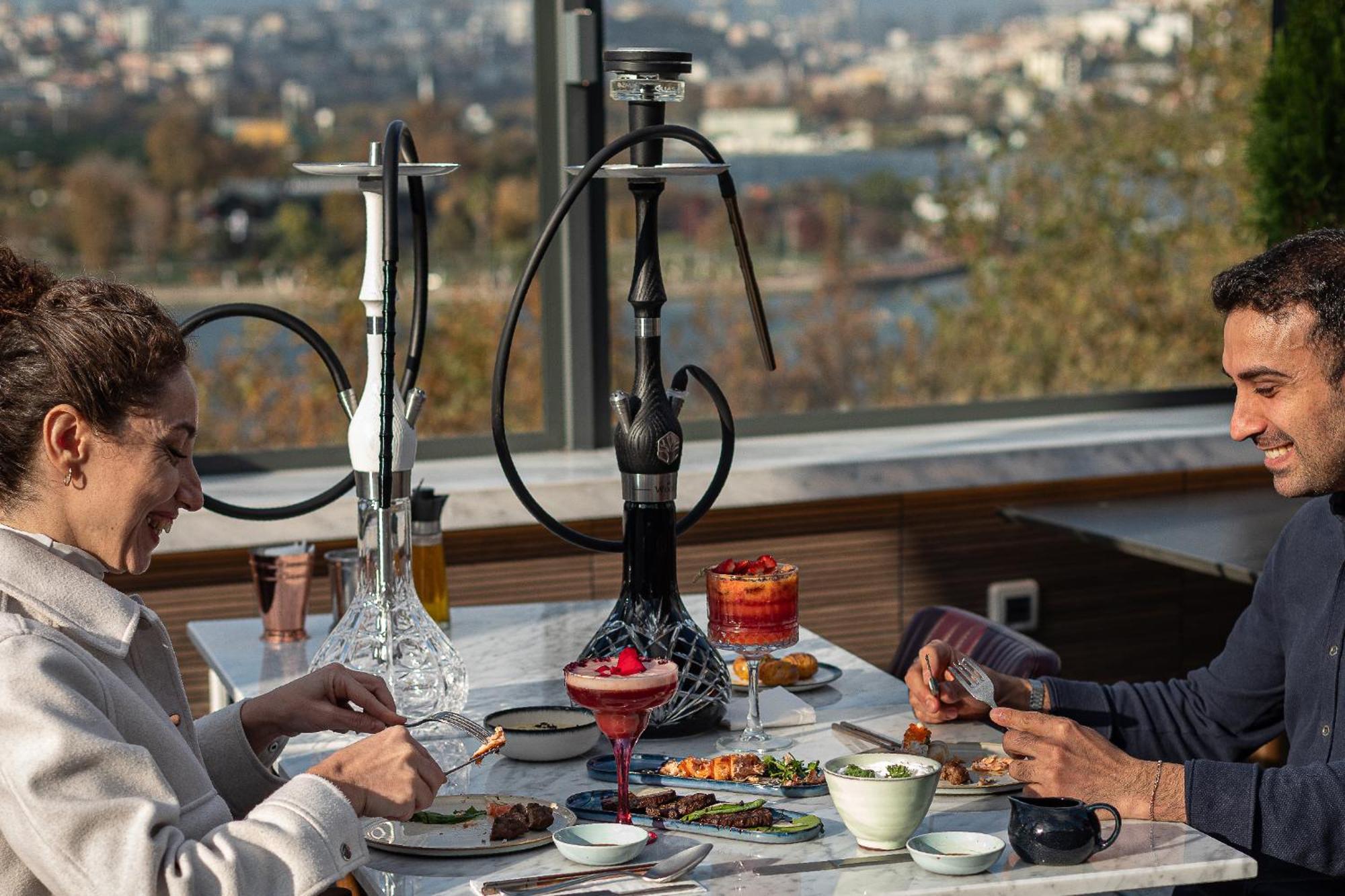 Stayso The House Hotel イスタンブール エクステリア 写真 Hookah in a restaurant